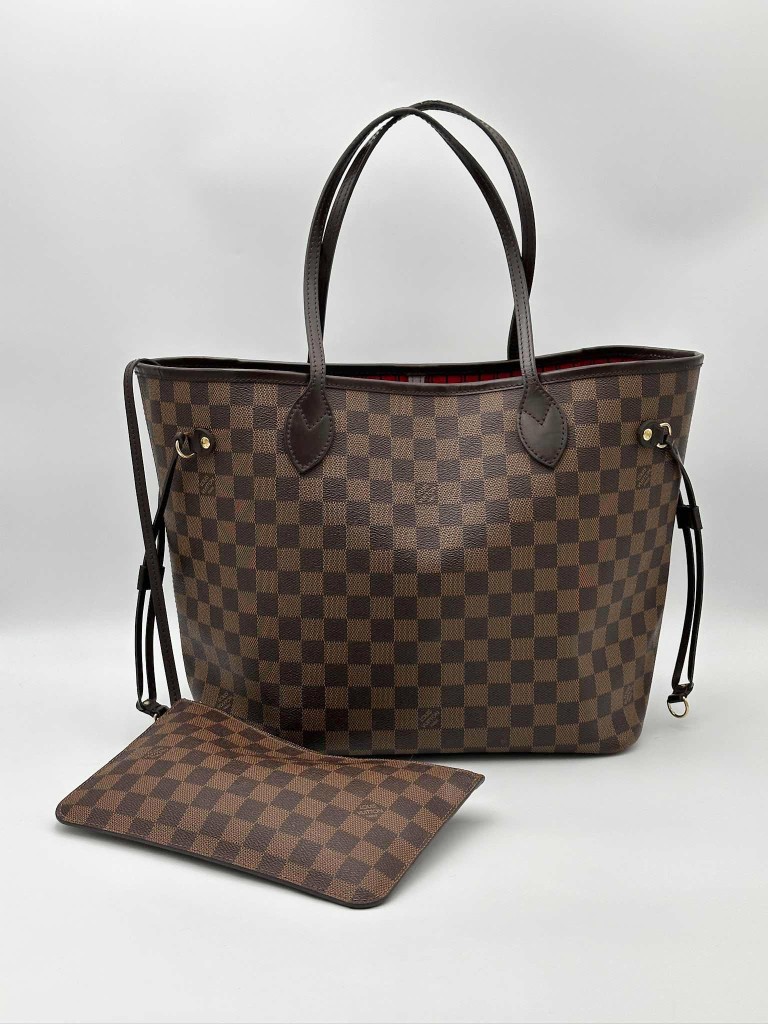 Louis Vuitton Neverfull MM bag