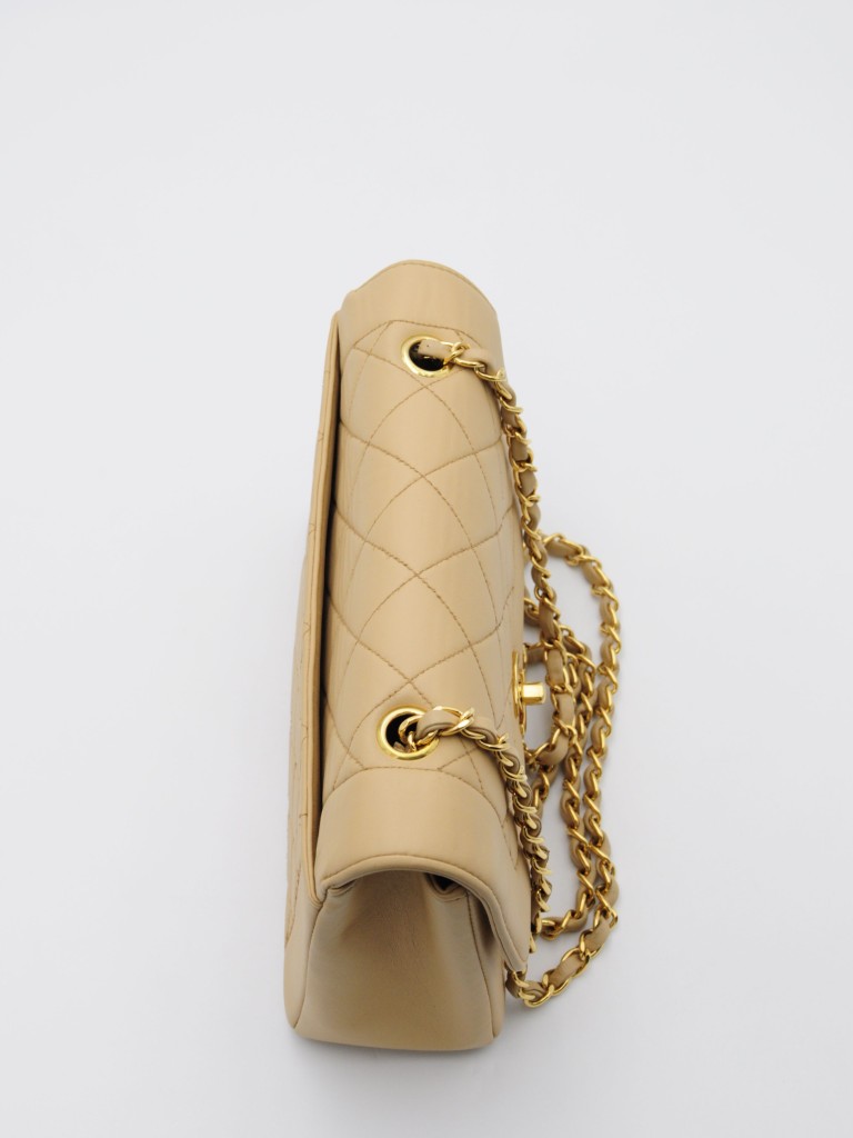 Chanel Diana Medium bag