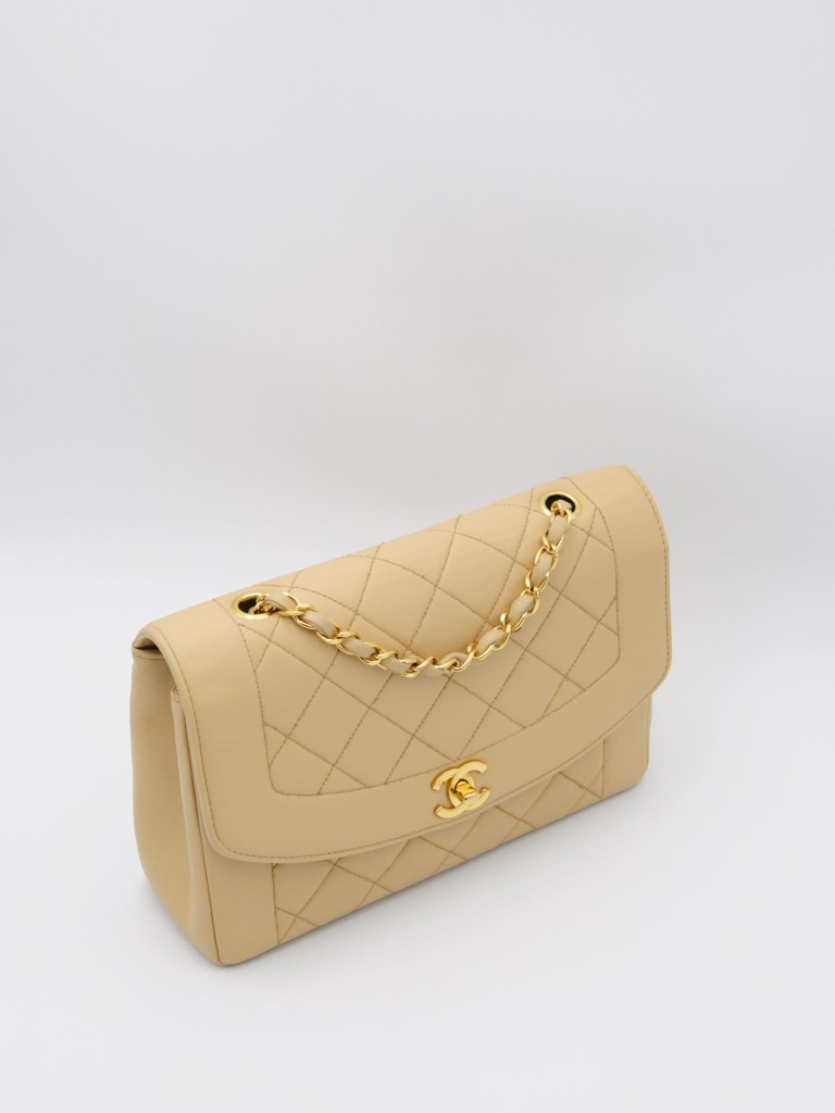 Chanel Diana Medium torebka