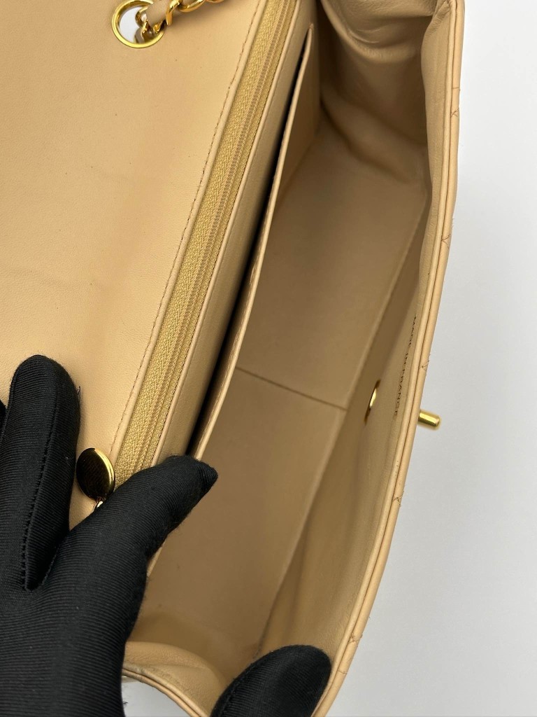 Chanel Diana Medium bag