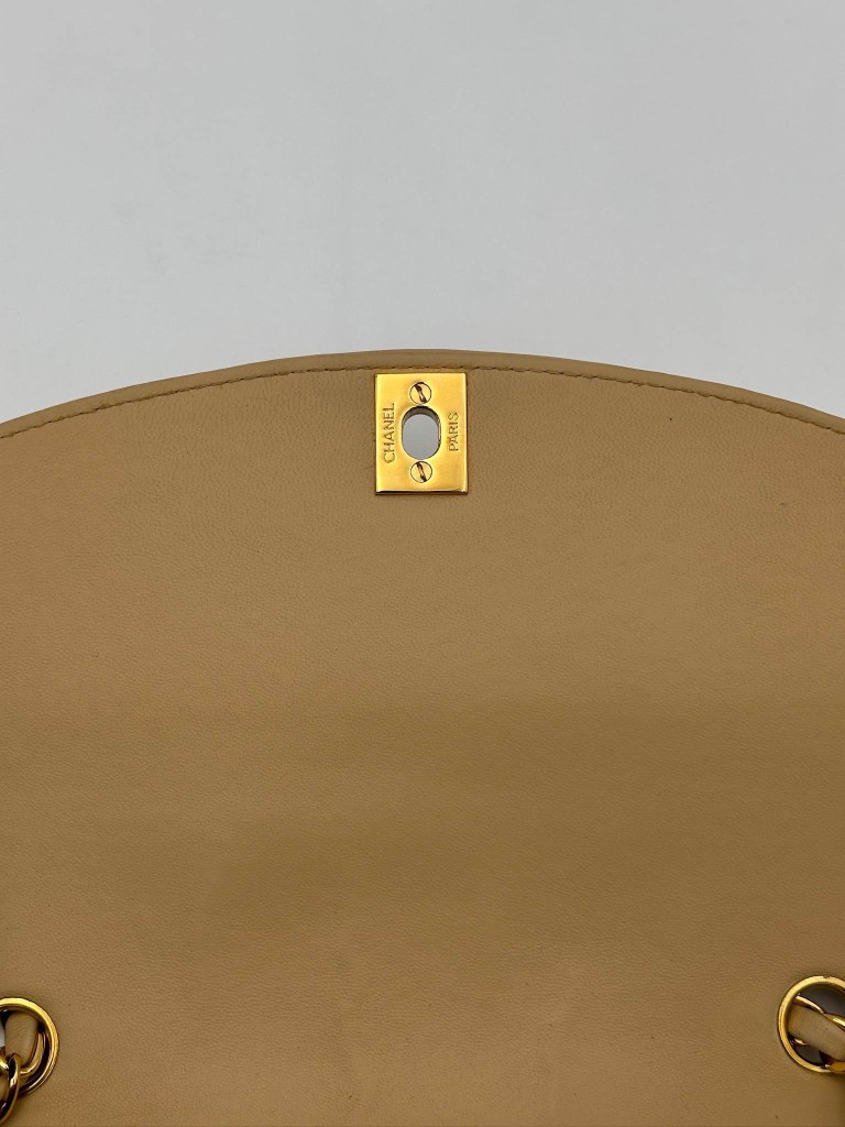Chanel Diana Medium bag