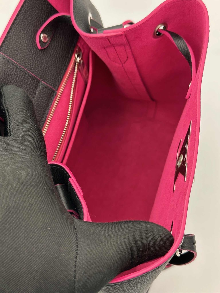 Louis Vuitton Lockme Bucket torebka