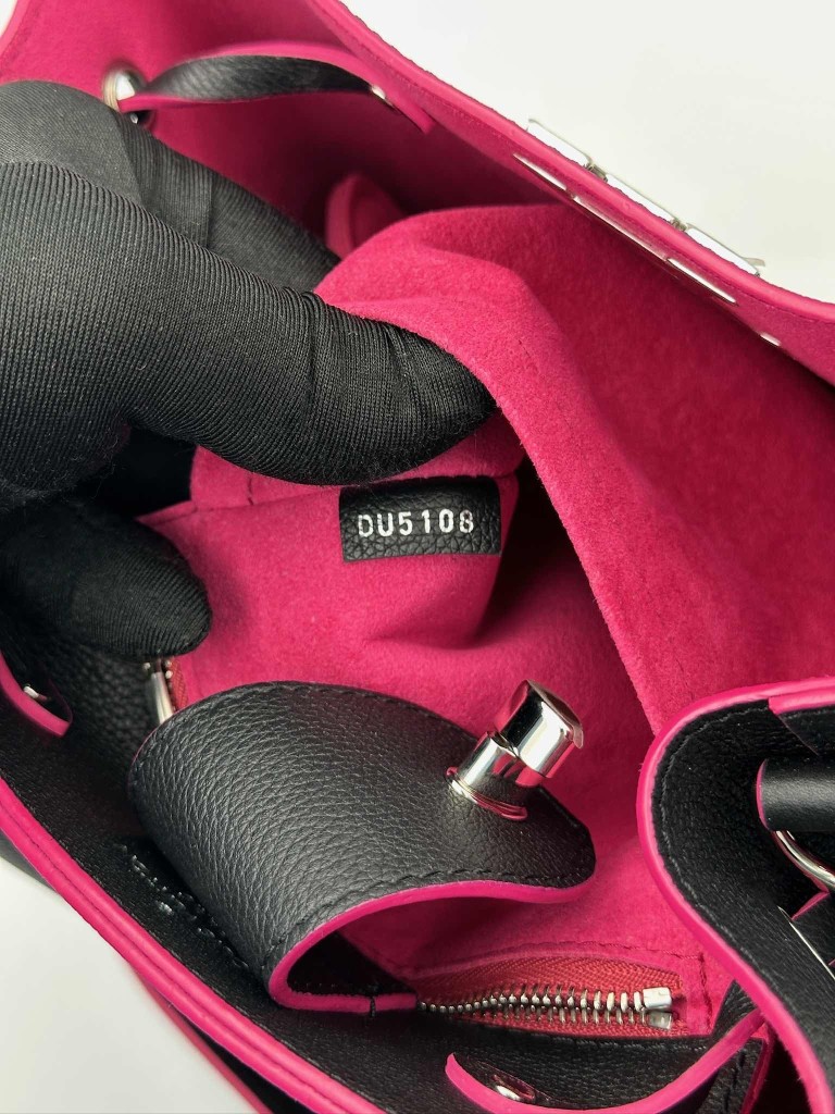 Louis Vuitton Lockme Bucket torebka