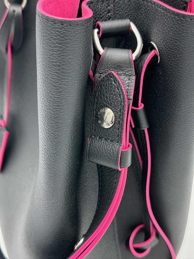 Louis Vuitton Lockme Bucket torebka