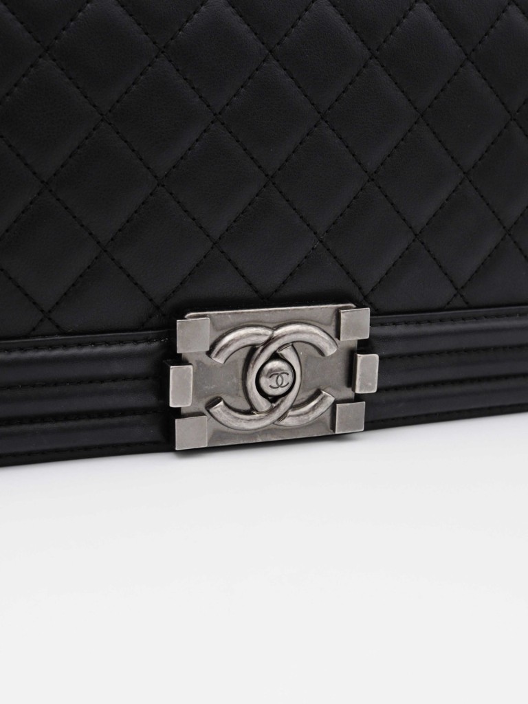 Chanel Boy Old Medium bag
