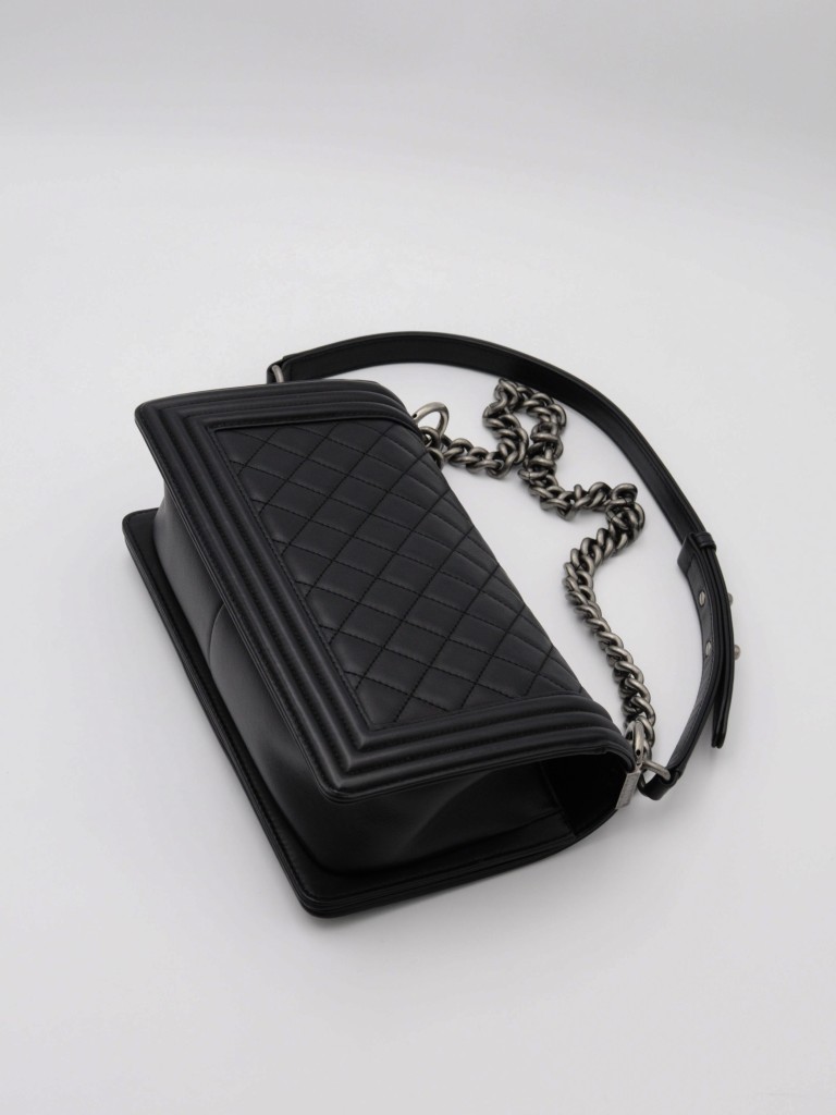 Chanel Boy Old Medium bag