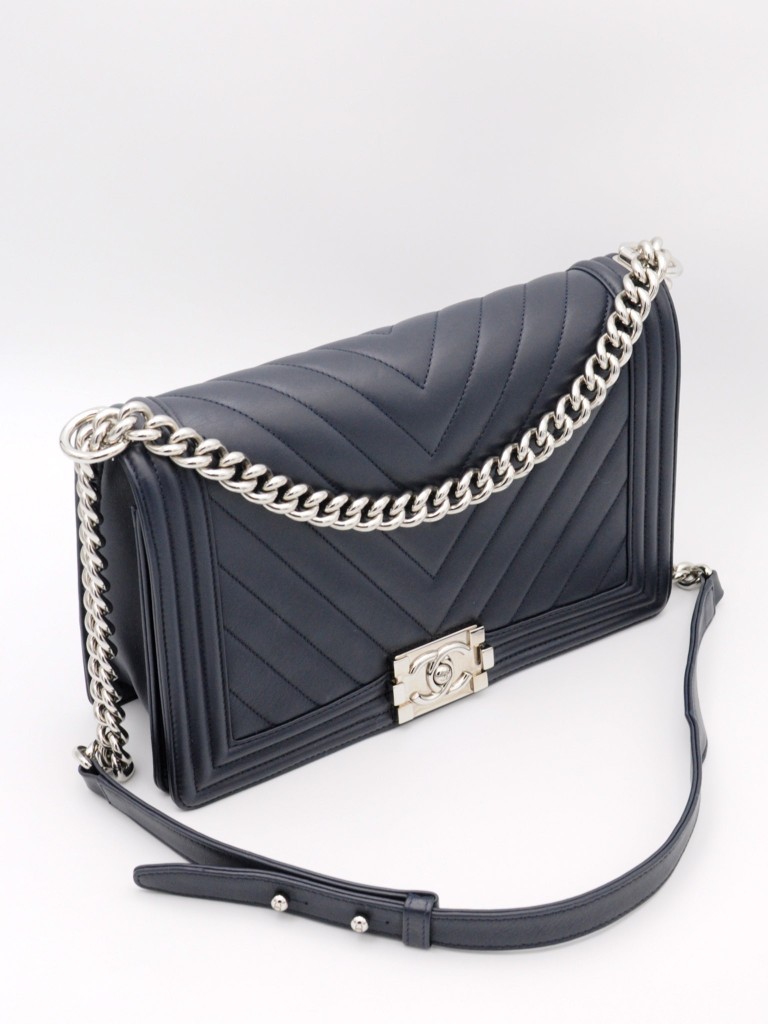 Chanel Boy New Medium torebka