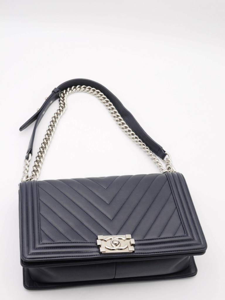 Chanel Boy New Medium bag