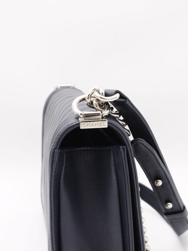 Chanel Boy New Medium torebka