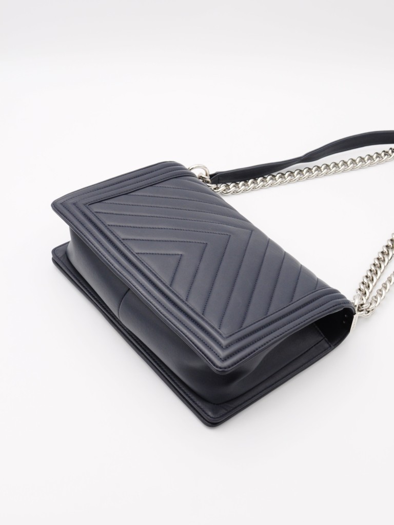 Chanel Boy New Medium torebka