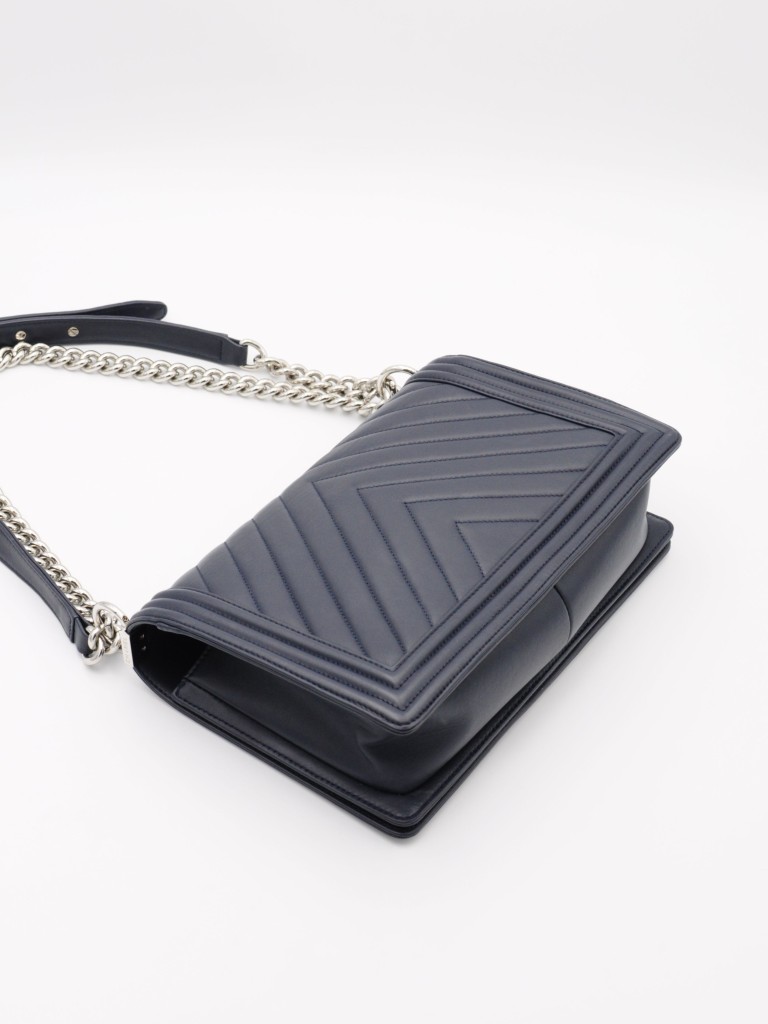 Chanel Boy New Medium bag