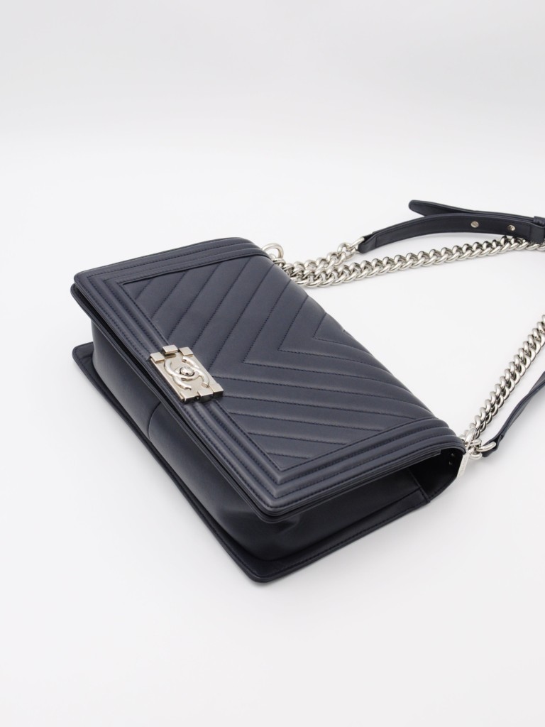 Chanel Boy New Medium torebka