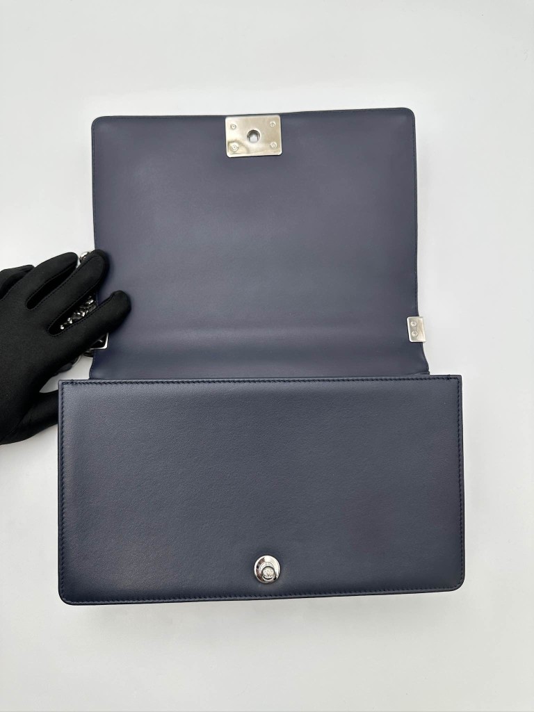 Chanel Boy New Medium bag