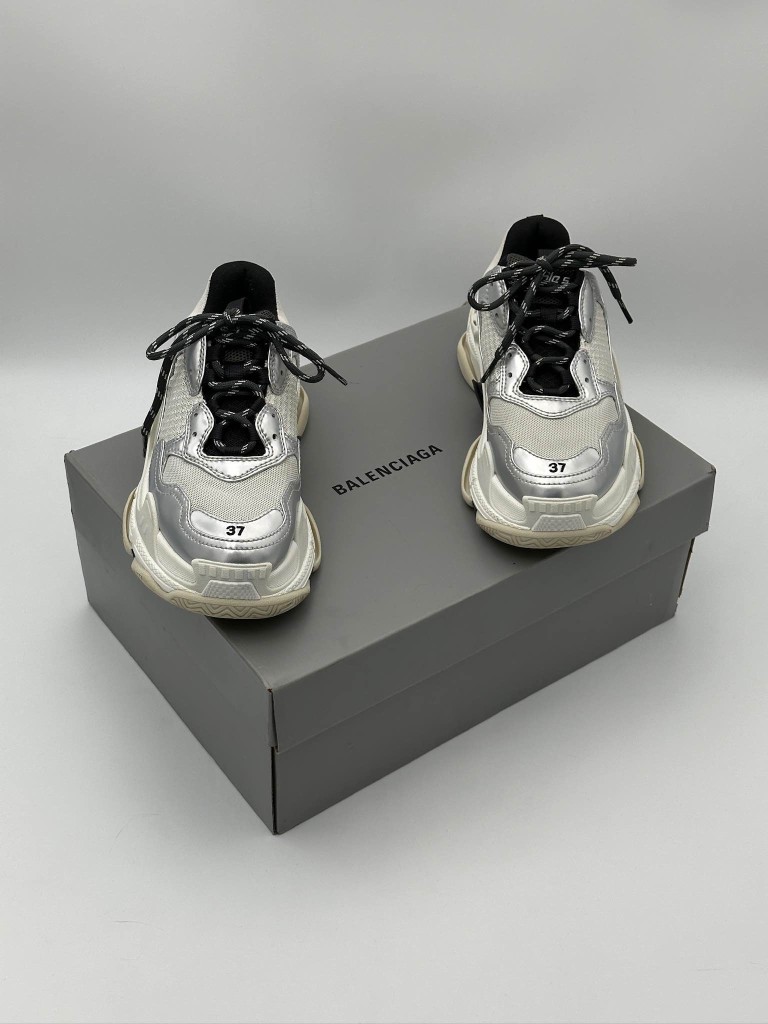 Balenciaga sneakersy Triple S