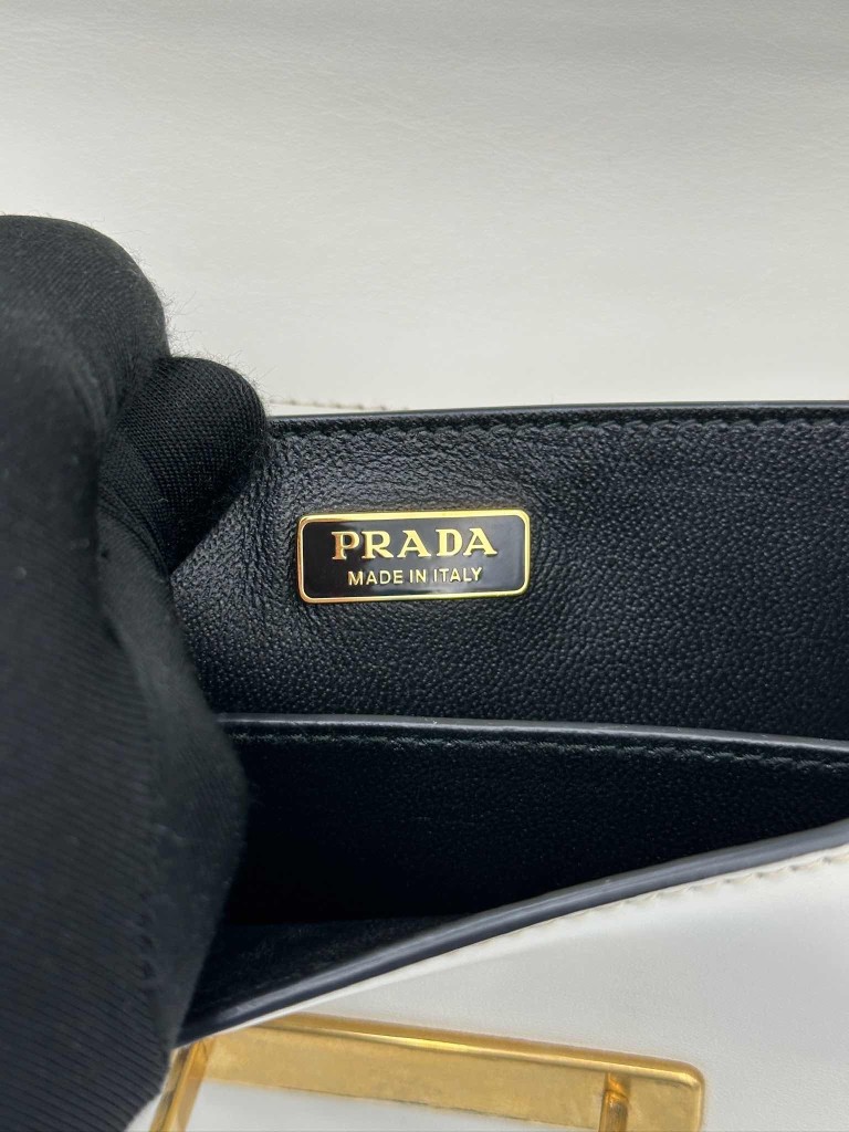 Prada Cahier torebka