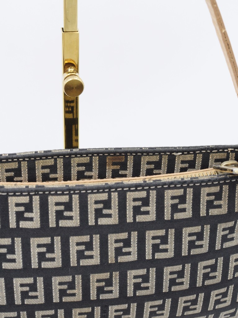 Fendi Baguette Zucca torebka