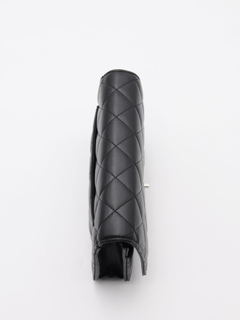 Chanel Wallet on Chain