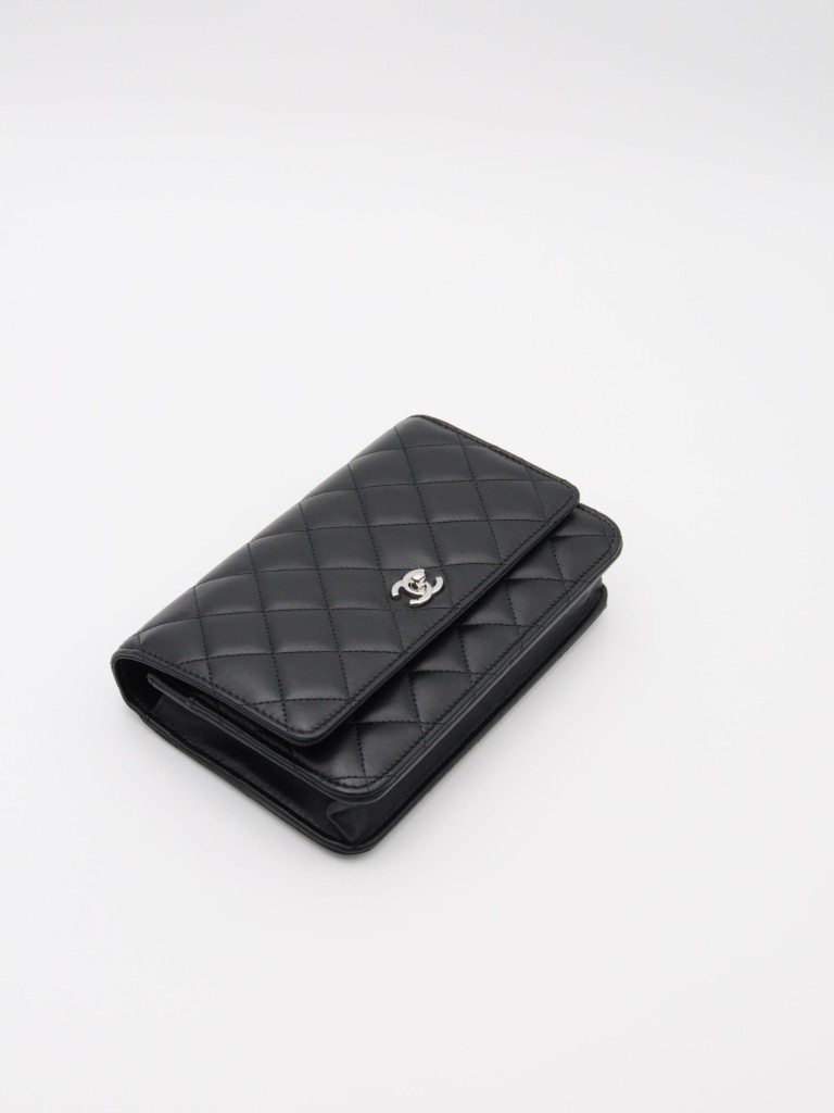 Chanel Wallet on Chain