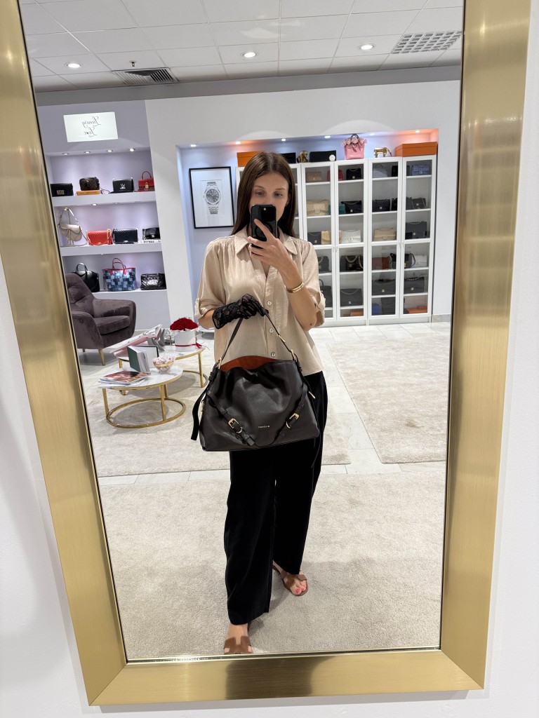 Givenchy Voyou Medium leather shoulder bag