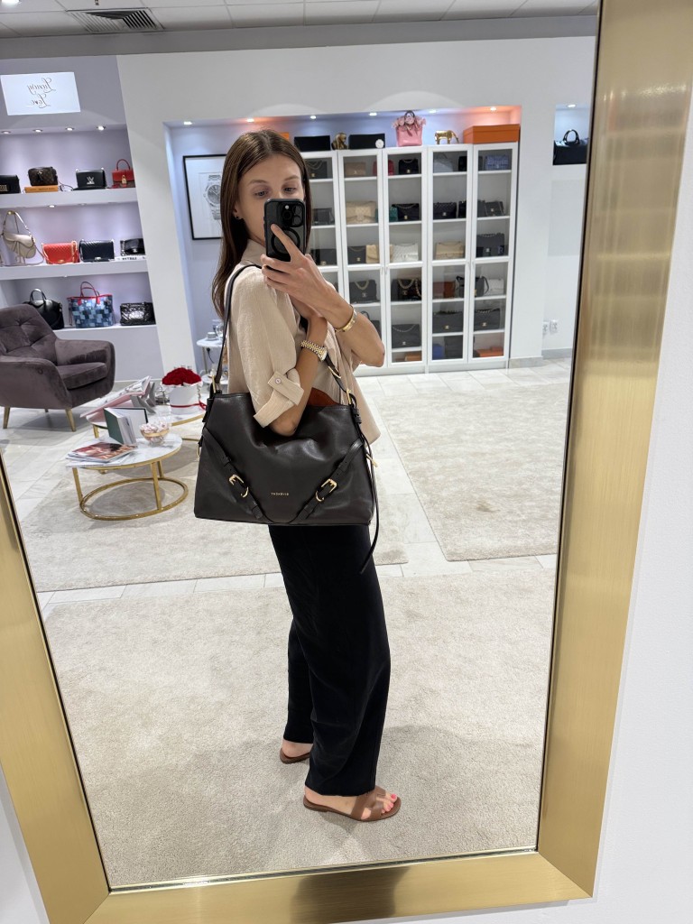 Givenchy Voyou Medium leather shoulder bag