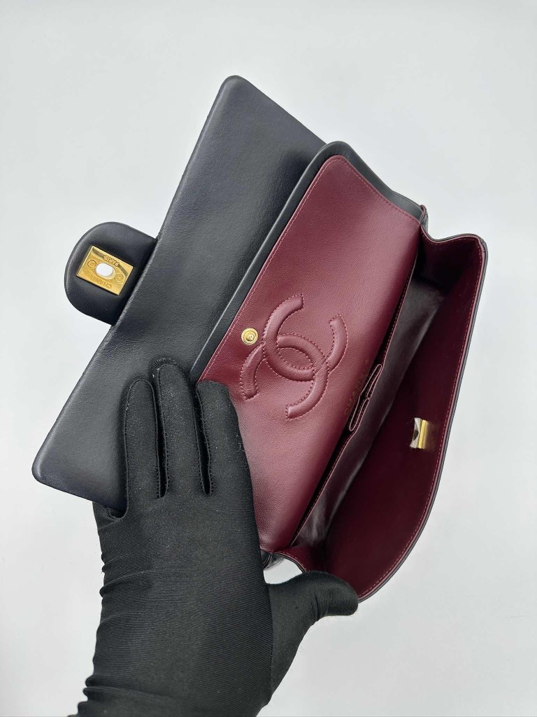 Chanel Classic Medium Double Flap torebka