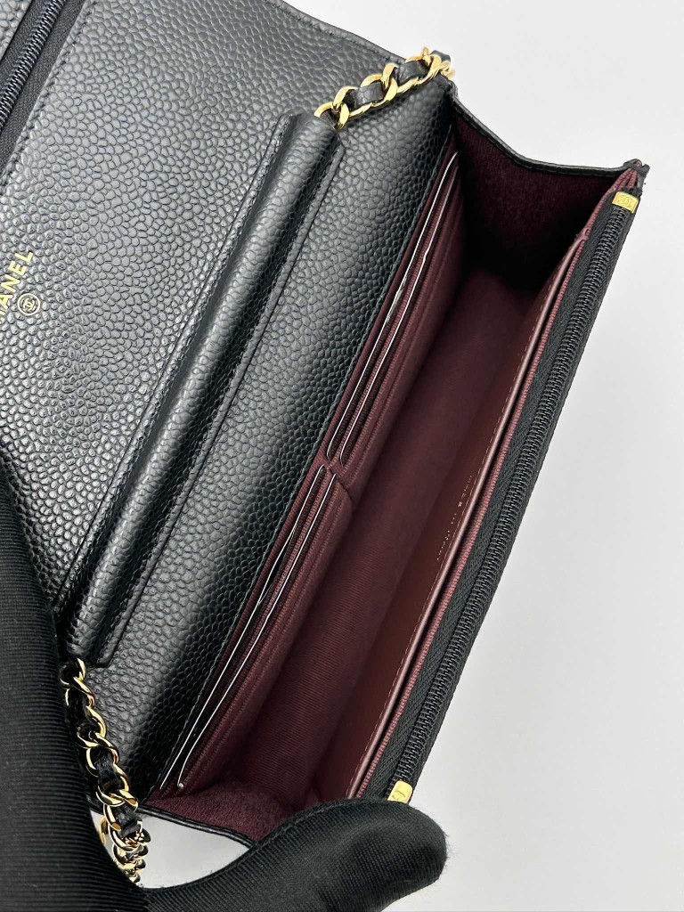Chanel Wallet on Chain