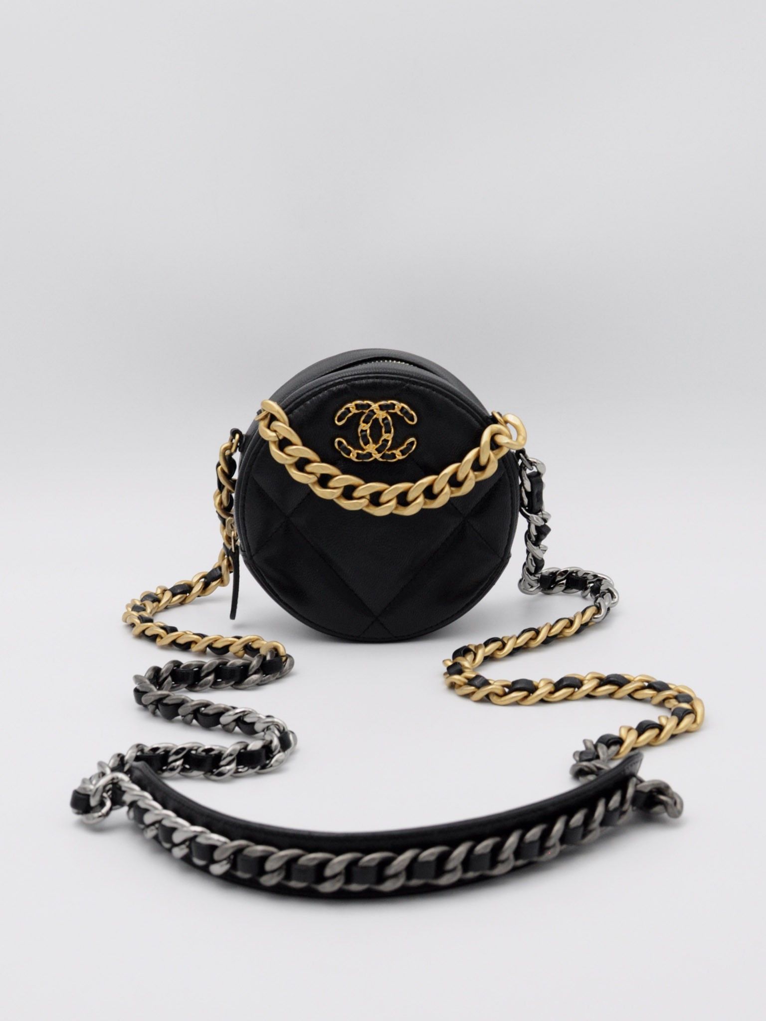 Chanel 19 okrągła mini torebka