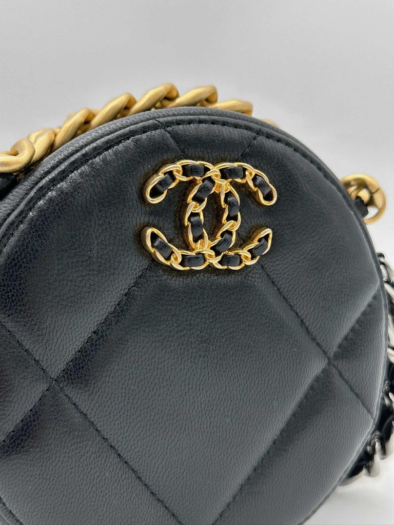 Chanel 19 okrągła mini torebka