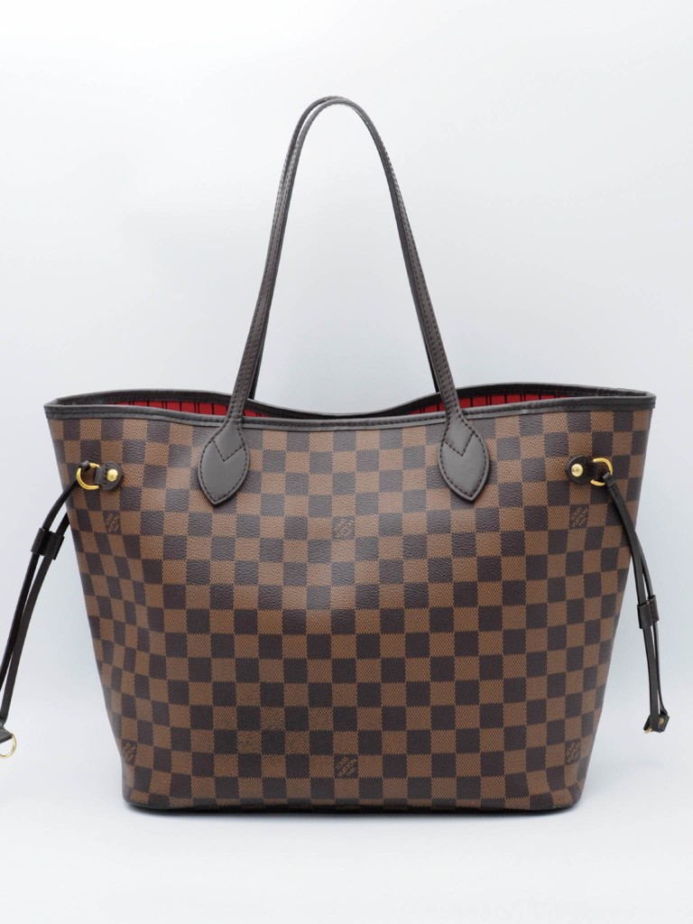 Louis Vuitton Neverfull MM bag