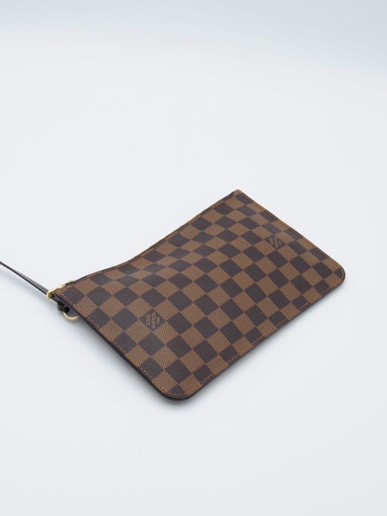 Louis Vuitton Neverfull MM bag