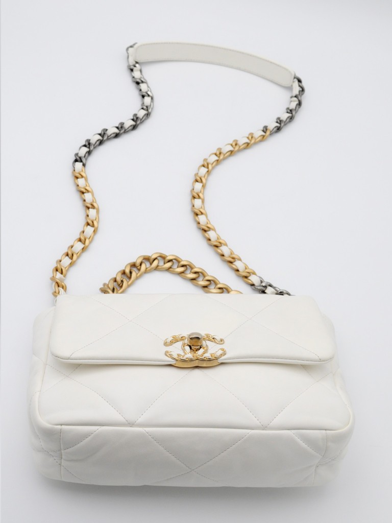 Chanel 19 Small bag