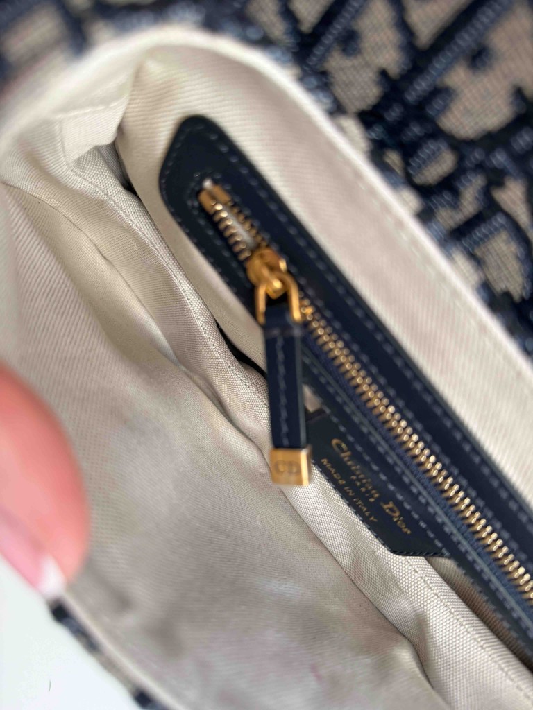 Dior Saddle Medium bag