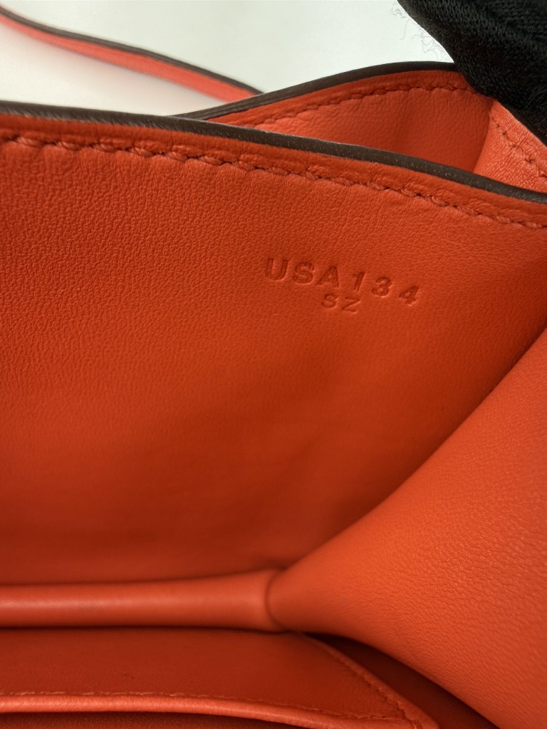 Hermes Constance Mini Capucine torebka