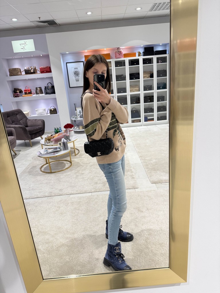 Chanel nerka Uniform