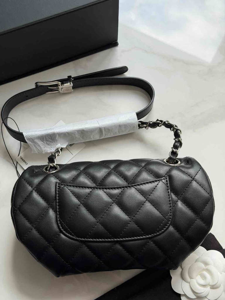 Chanel nerka Uniform