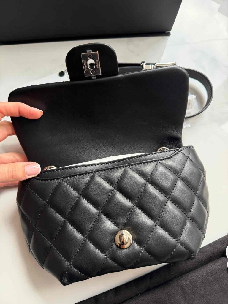 Chanel nerka Uniform