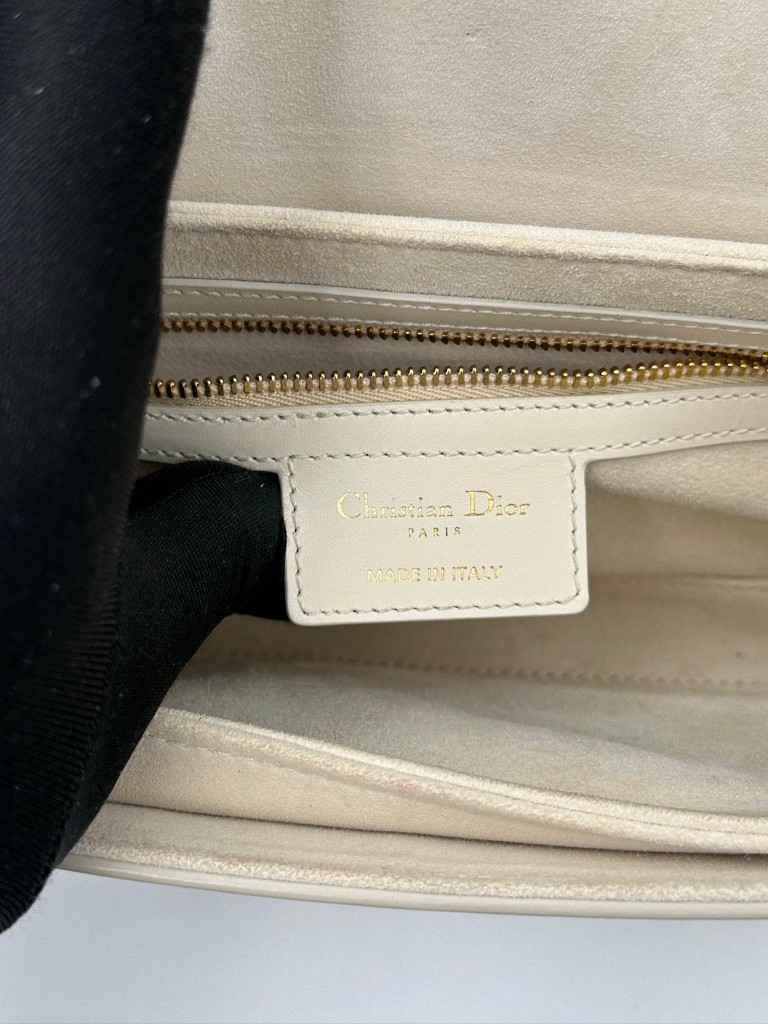 Dior Montaigne Avenue torebka
