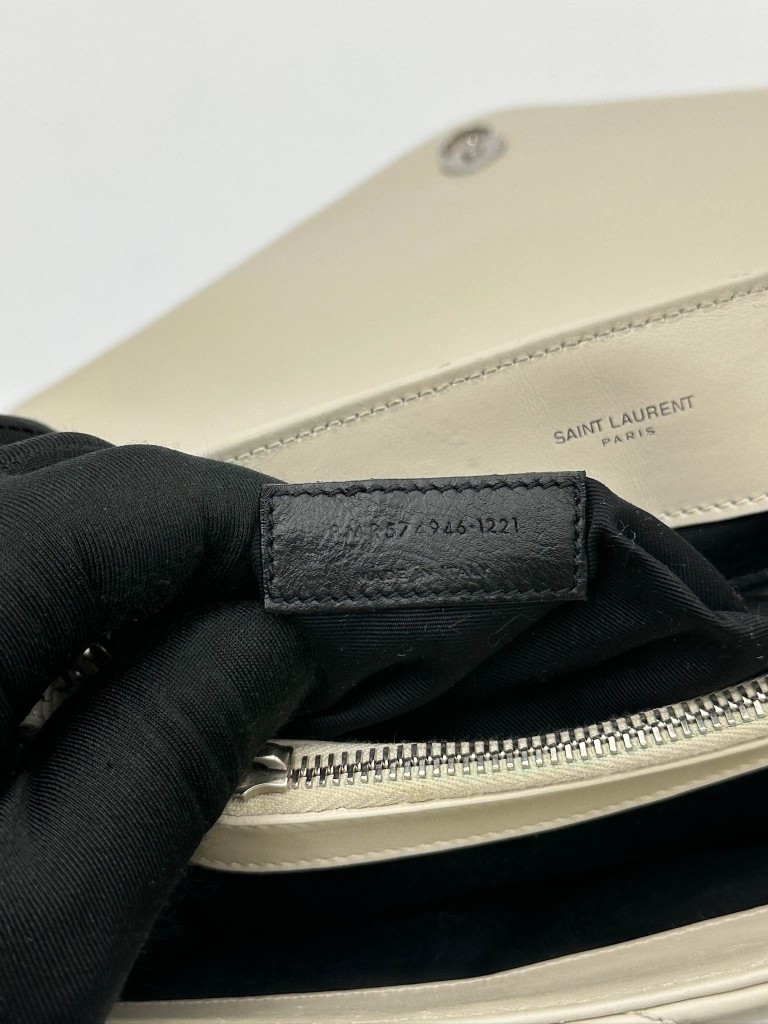 Saint Laurent Loulou Medium torebka