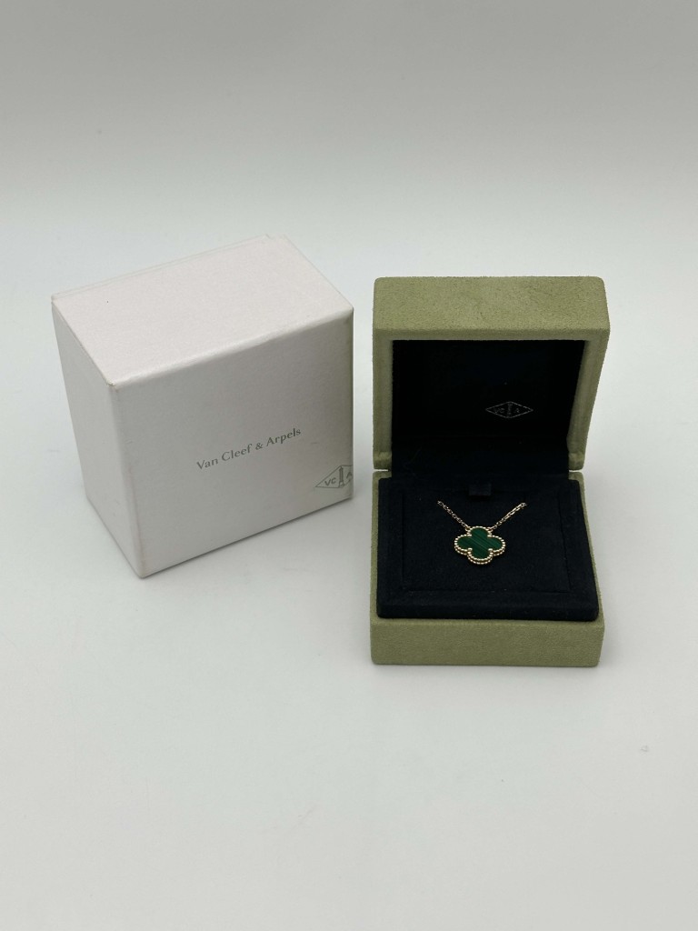 Van Cleef & Arpels Vintage Alhambra necklace