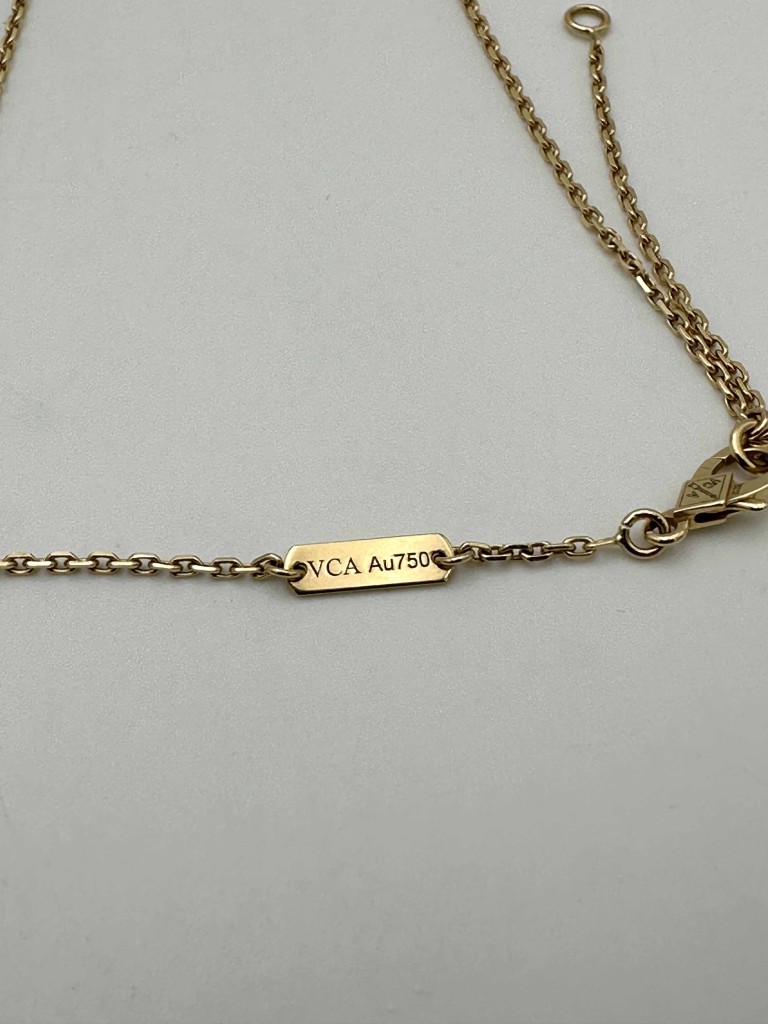 Van Cleef & Arpels Vintage Alhambra necklace