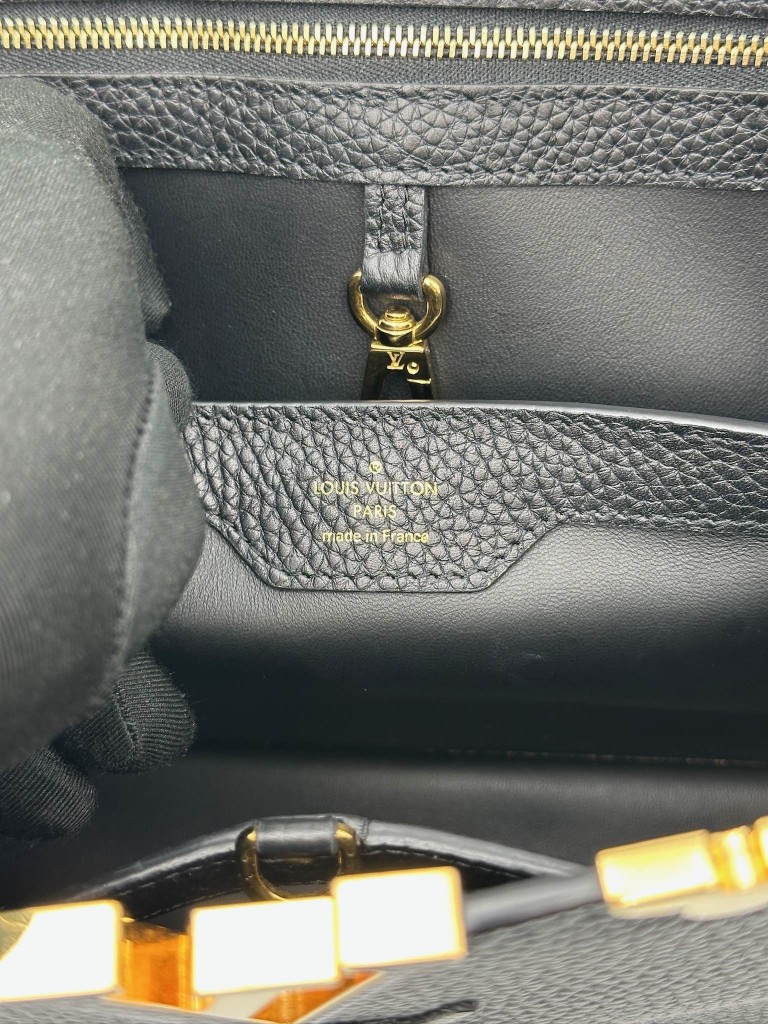 Louis Vuitton Capucines MM torebka