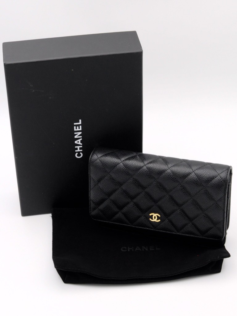 Chanel Wallet on Chain