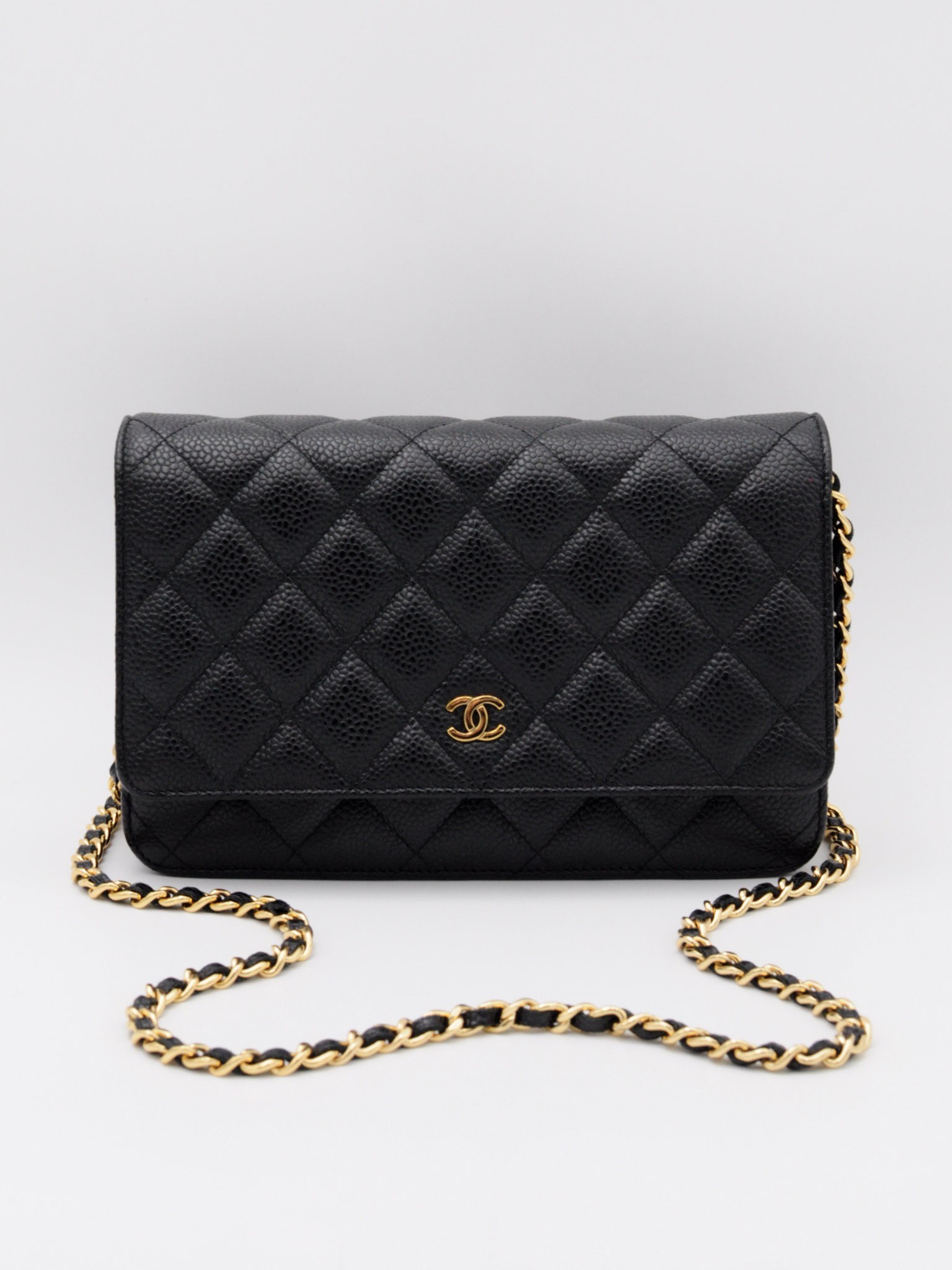 Chanel wallet on chain