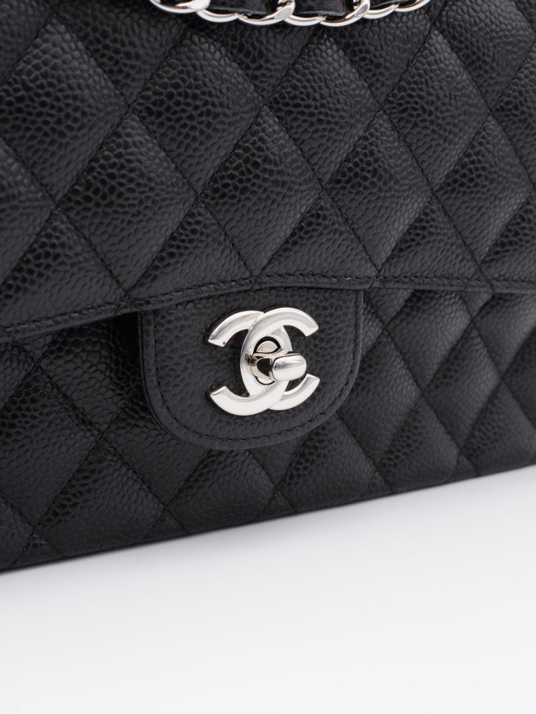 Chanel Classic Medium Double Flap torebka