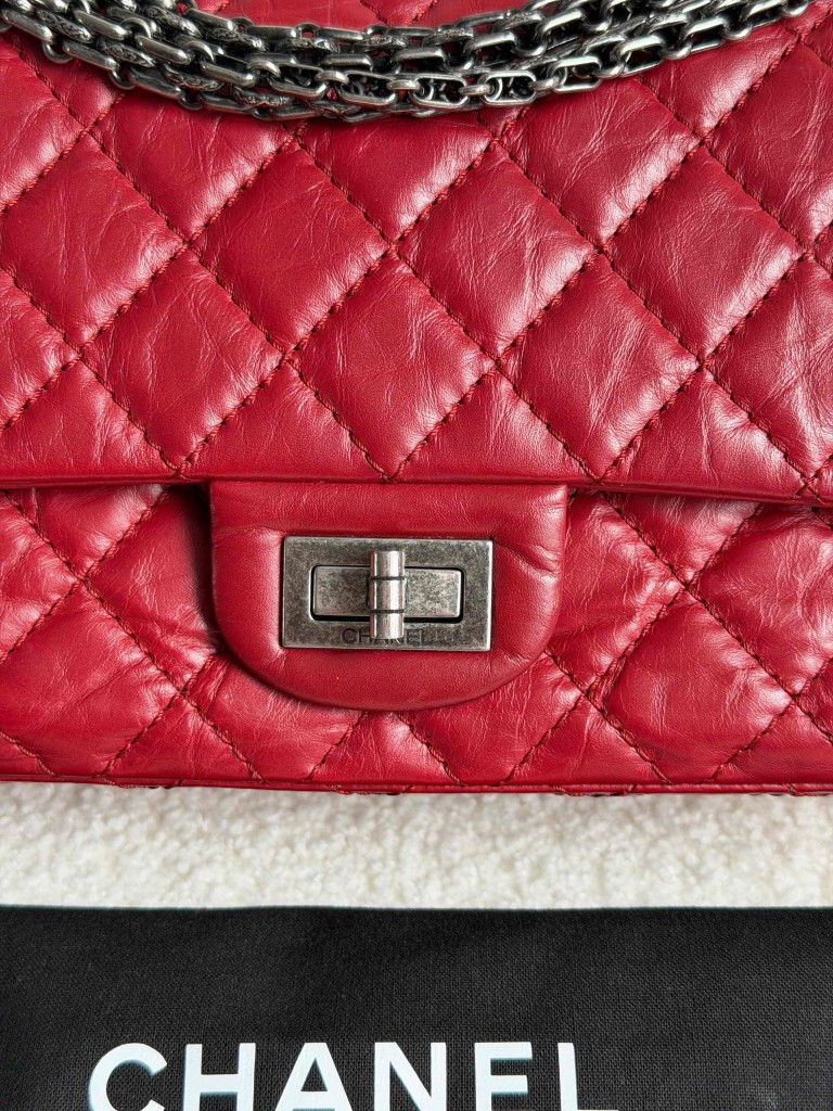 Chanel 2.55 Reissue 225 bag