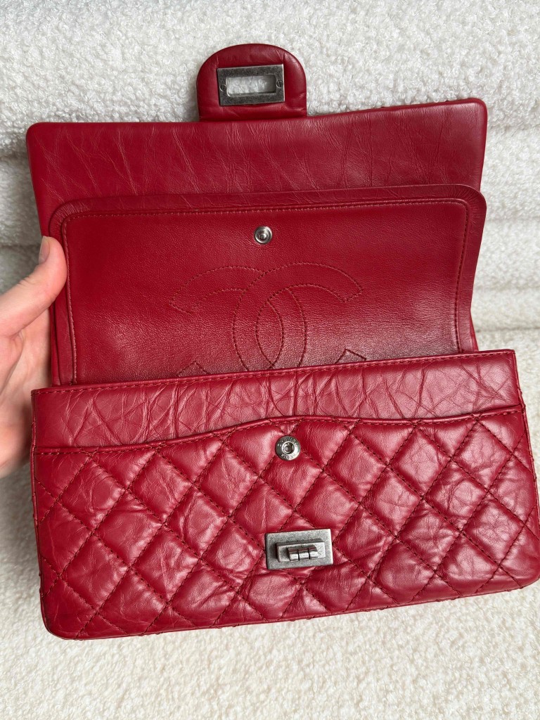 Chanel 2.55 Reissue 225 bag