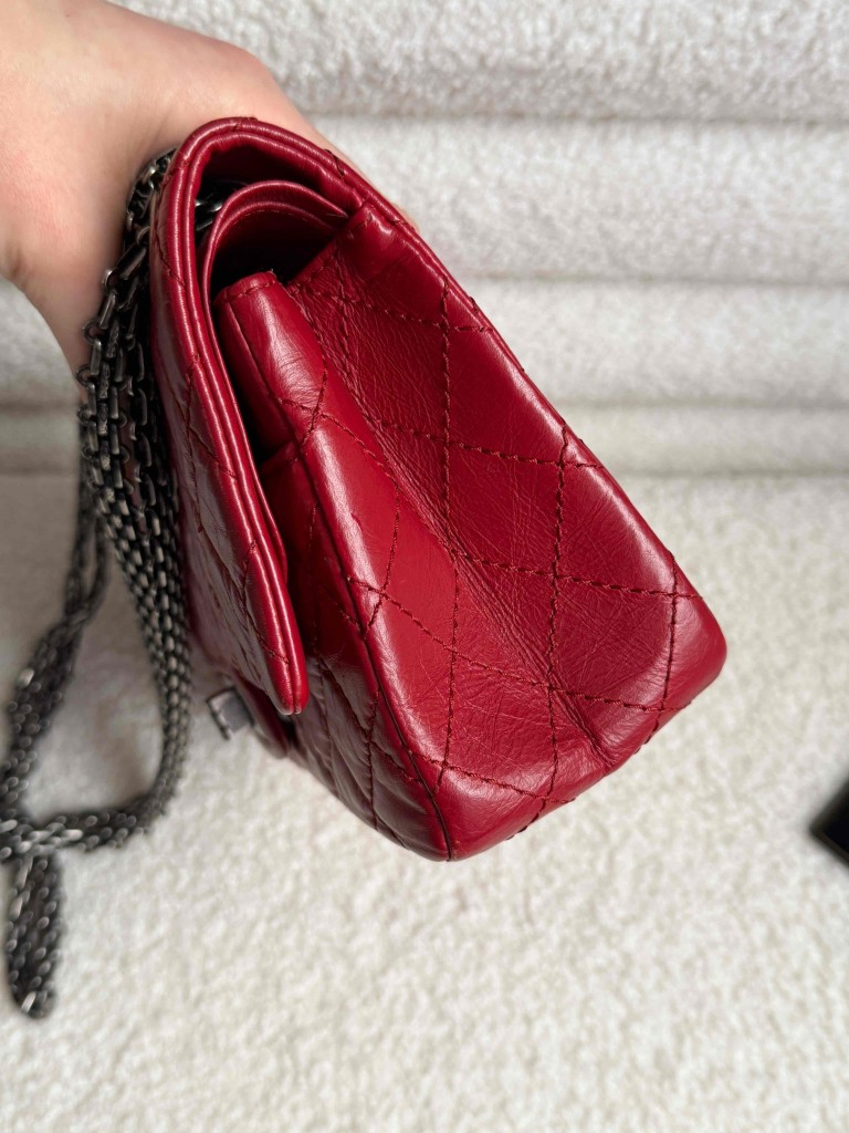 Chanel 2.55 Reissue 225 bag