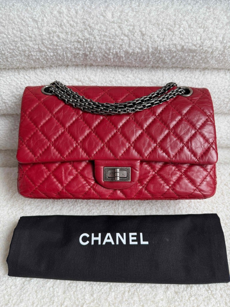 Chanel 2.55 Reissue 225 bag