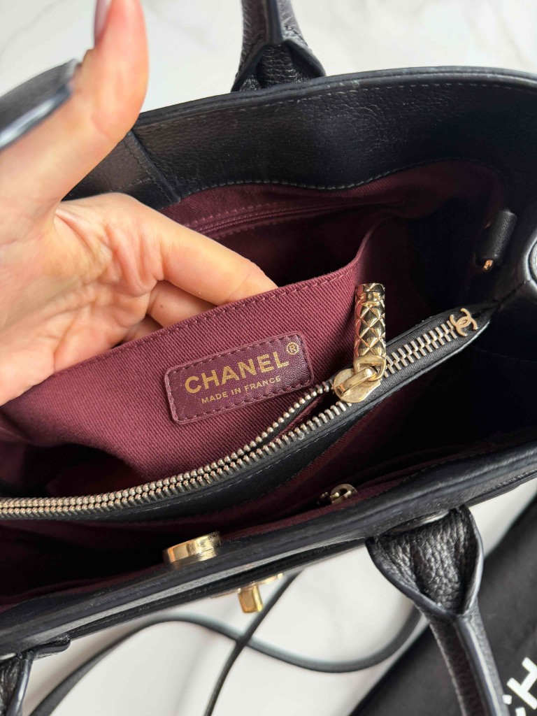 Chanel Neo Executive Small torebka