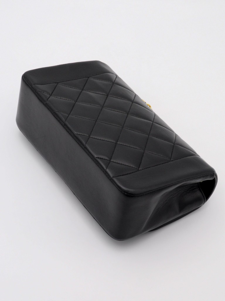 Chanel Diana Small torebka